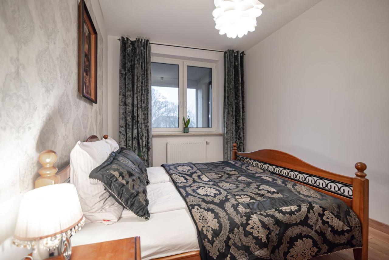 Villa Garden Paryski Ольштин Екстер'єр фото