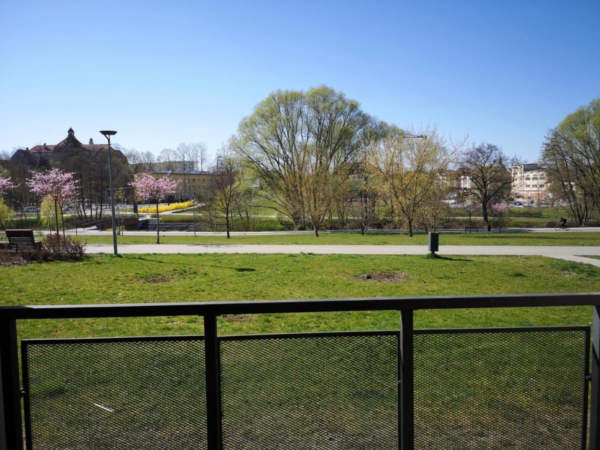 Villa Garden Paryski Ольштин Екстер'єр фото