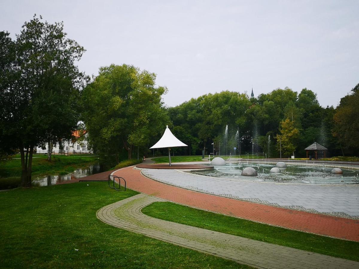 Villa Garden Paryski Ольштин Екстер'єр фото